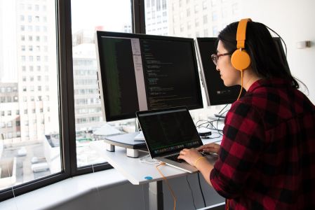 Сколько зарабатывает разработчик ПО - Блог
